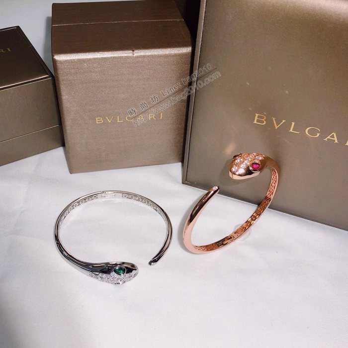 Bvlgari飾品 寶格麗蛇寶石亞金手鐲  zgbq3138
